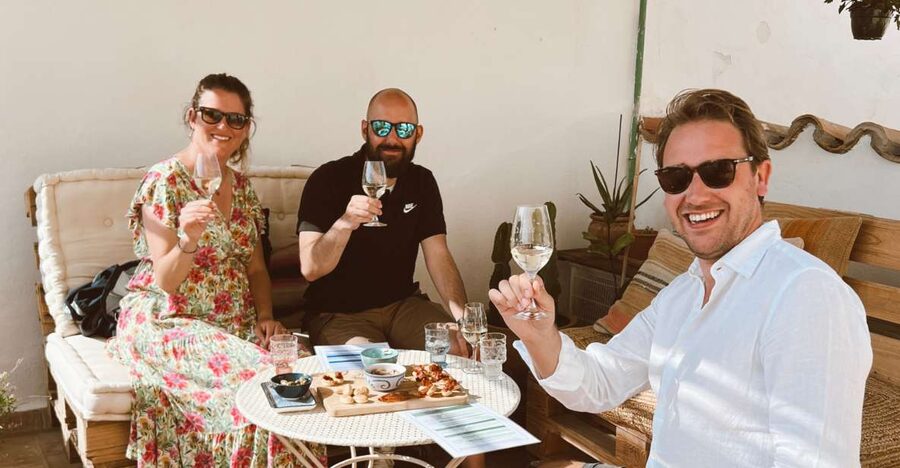 Mallorca: Gastronomic Wine Tasting & Local Delicacies - Getting to Pollença and timing your evening
