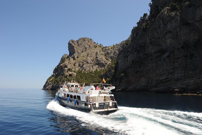 Mallorca in One Day Sightseeing Tour with Boat Ride and Vintage Train - A 40-minute cruise along Mallorca’s west coast
