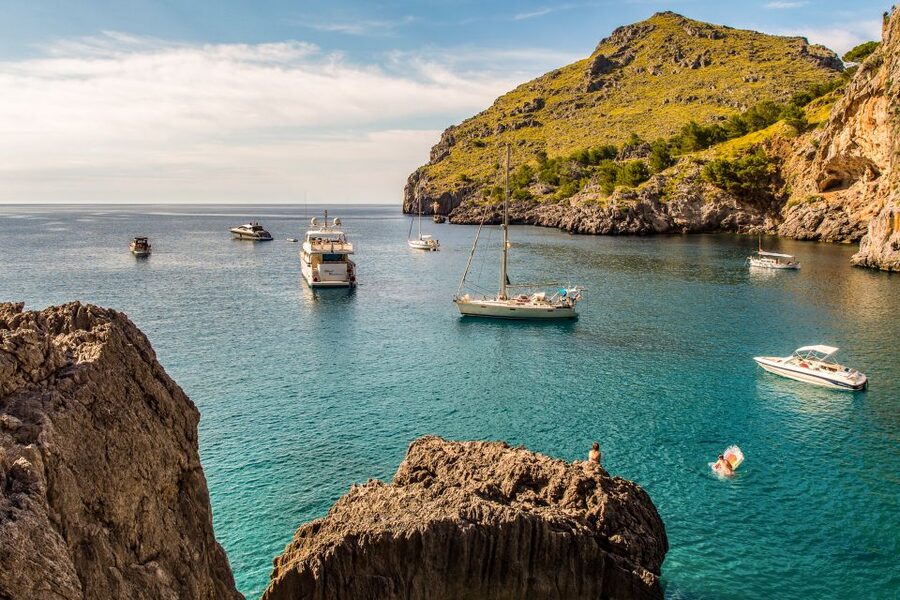 Mallorca: Island Trip by Train, Tramway, and Boat - The boat along Mallorca’s north coast