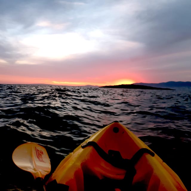 Mallorca: Kayak Sunset Tour from Ca'n Pastilla Beach - Kayak or stand-up paddle board?