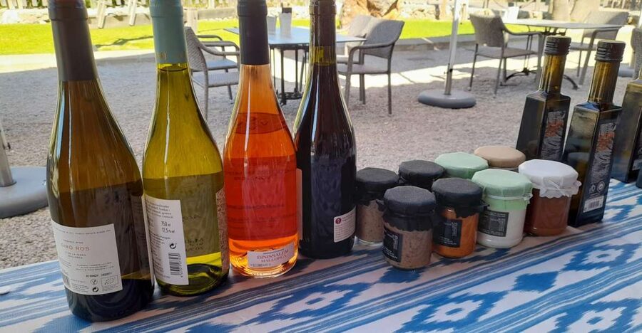 Mallorca: Local Wines & Foods Tasting - A white wine made from red grapes
