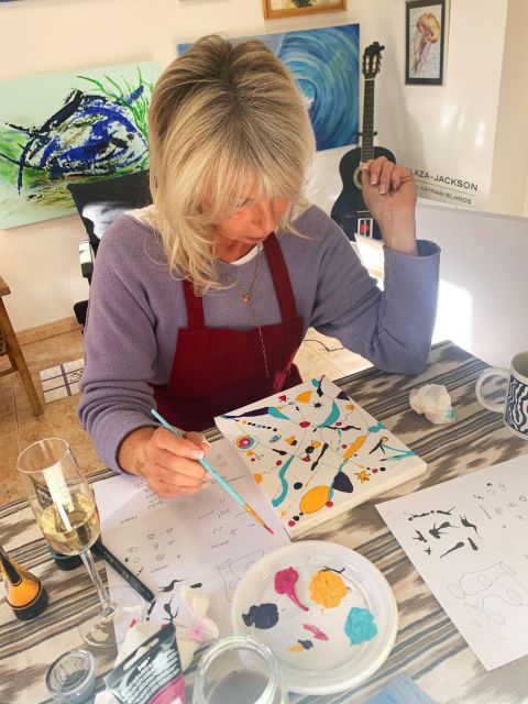 Mallorca: Painting like Miró - Arriving at Gallery Margarita in Porto Cristo