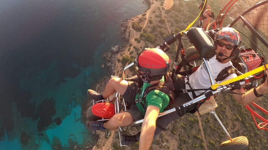 Mallorca: Paratrike Flight with Acrobatics and Engine Stop - A private flight with a human touch