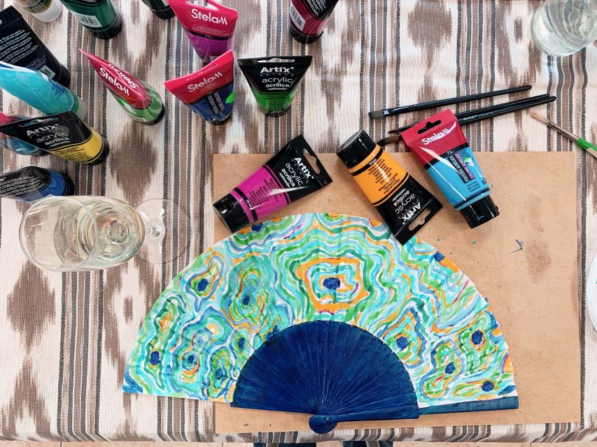 Mallorca/Porto Cristo: Design your own Spanish hand fan - Why the group size changes the experience