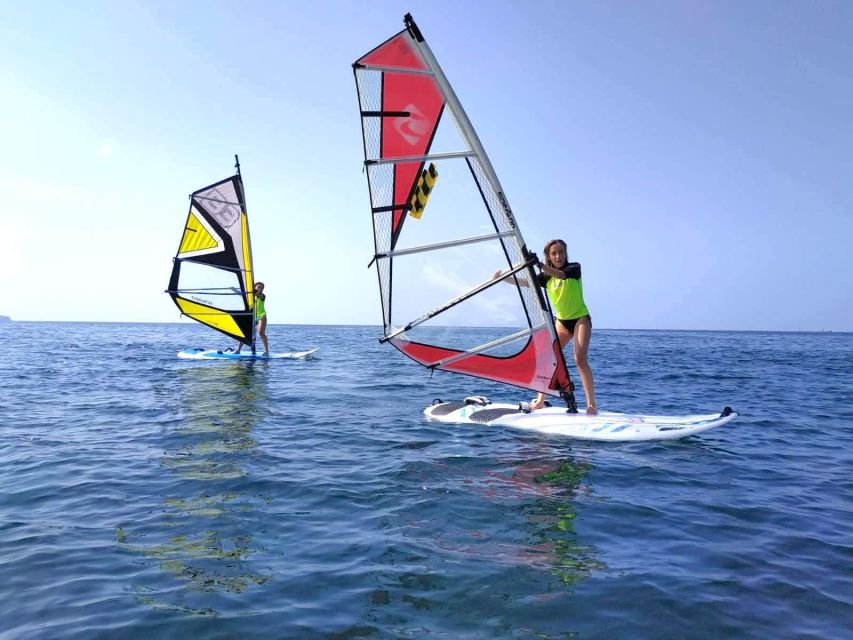 Mallorca: Private Windsurf Lesson - A small group, but not always one person alone