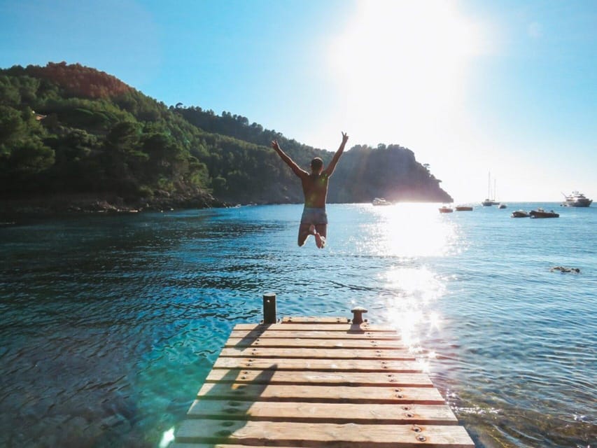 Mallorca: Sa Calobra / Cala Tuent with Snorkeling and SUP - Paddleboards, snorkels, umbrellas, and the GoPro