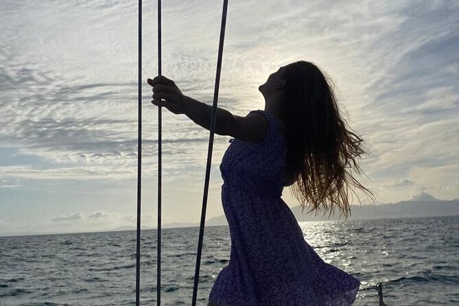 Mallorca Sailing Adventure with Snorkeling, Snacks & Drinks - What the captain adds to the day
