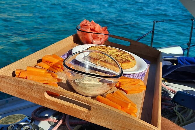 Mallorca Sailing Adventure with Snorkeling, Snacks & Drinks - Palma Bay and the first stretch of the coast