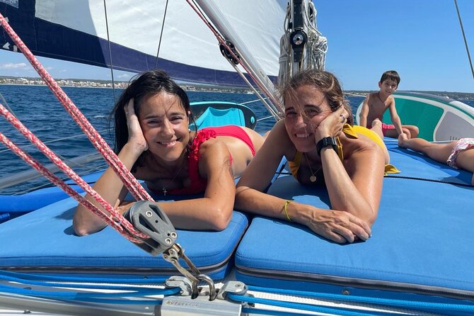 Mallorca sailing, snorkelling, as a Local with drinks and food - Choosing the swimming and snorkelling stops