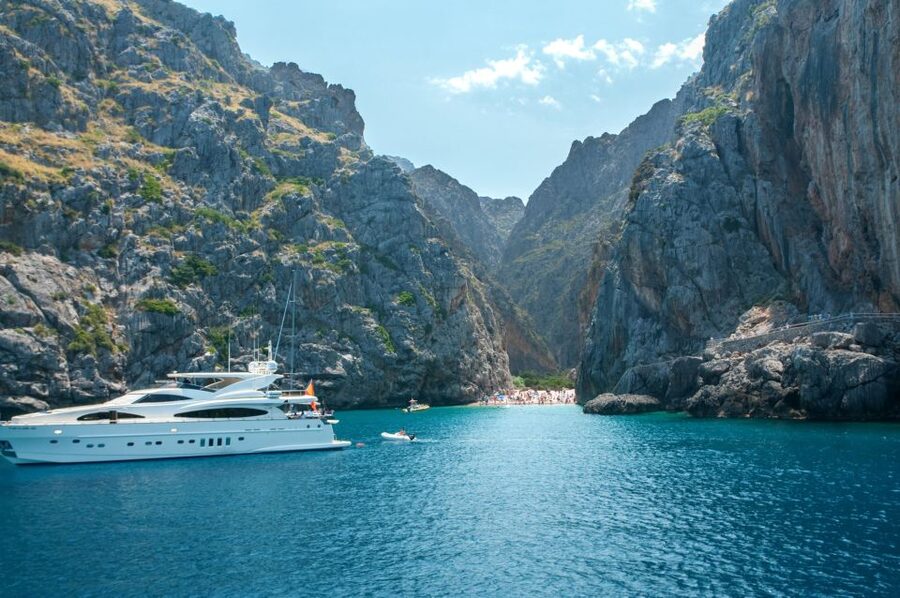 Mallorca: Scenic Full-Day Tour from the North - The 1912 train through Sóller’s citrus groves