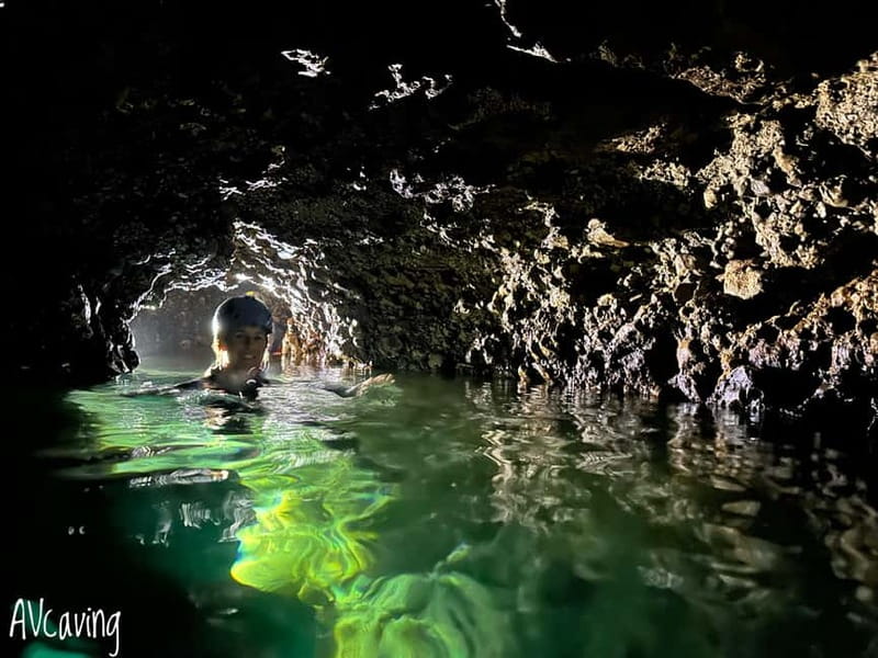 Mallorca: Speleo-Coasteering Tour along the Coast of Alcudia - The 4-meter warm-up jump