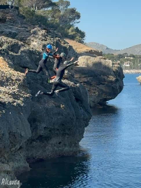 Mallorca: Speleo-Coasteering Tour along the Coast of Alcudia - Five hours on the coast: who will enjoy the pace