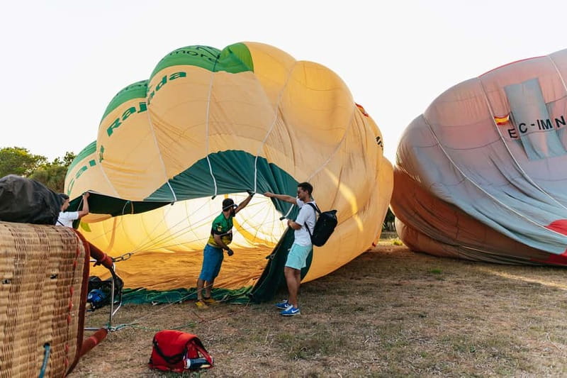 Mallorca: Sunrise or Sunset Hot Air Balloon Flight - Jordi, Luis, Rafa, and the multilingual crew