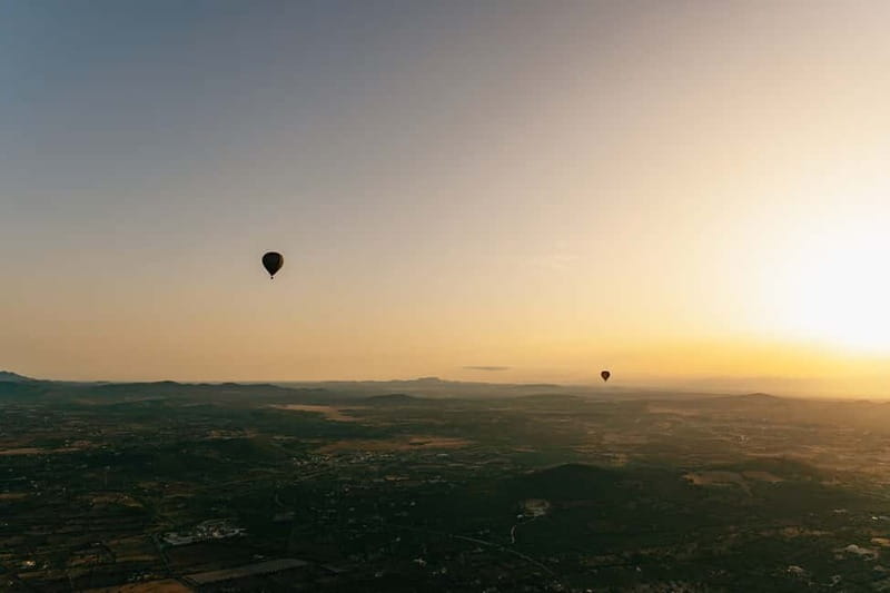 Mallorca: Sunrise or Sunset Hot Air Balloon Flight - The balloon flight and the changing view