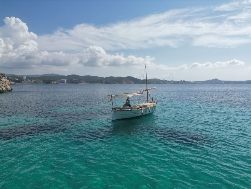 Mallorca: Sunset Eco charter experience - Aperitivo with Mallorcan flavors