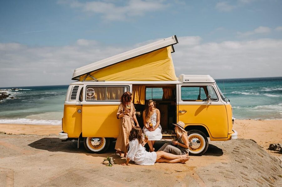 Mallorca: Vintage Sunset tour by the sea with a picnic - Starting at Mirador de sa Torre