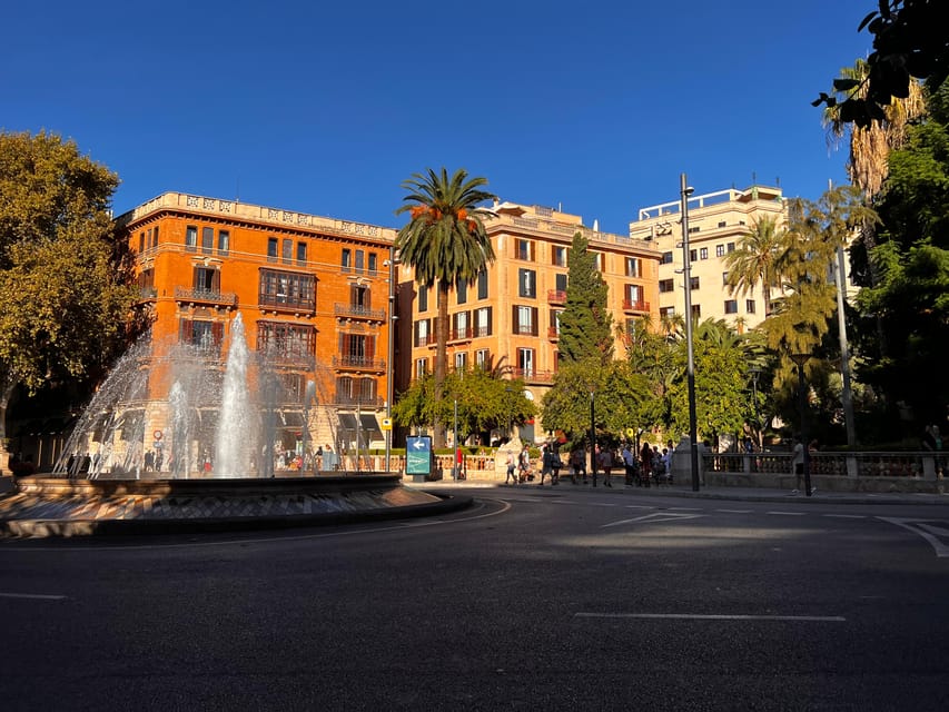 Palma authentically. Small group City tour with tapas - Accessibility and practical concerns