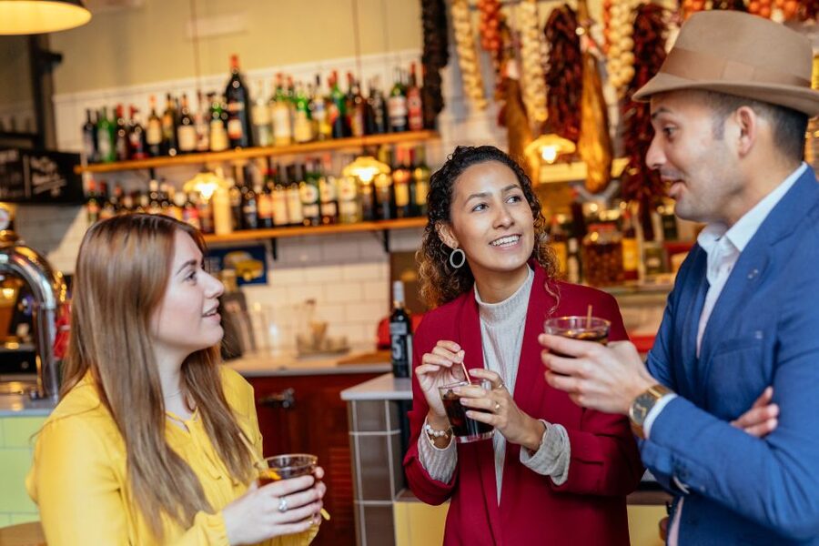 Palma de Mallorca: 10 Tastings Private Food Tour - The market stop: useful, social, and not always spread out