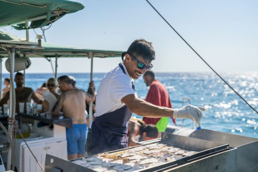 Palma de Mallorca: 5-Hour Catamaran Cruise with Lunch & Swim - Who should book this catamaran cruise?