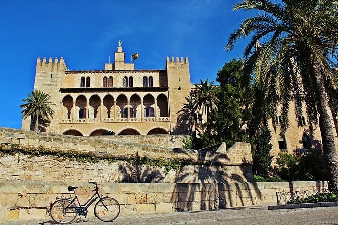 Palma de Mallorca Easy Bike Tour (Small Groups) - La Seu is the grand finale of the central sights