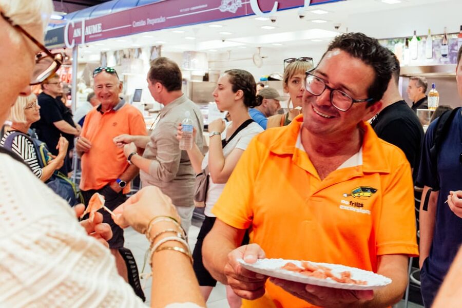 Palma de Mallorca: Foodie Walking Tour of the Old Town - Group size, walking pace, and access