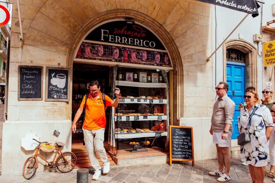 Palma de Mallorca: Foodie Walking Tour of the Old Town - Starting at Parc del Mar