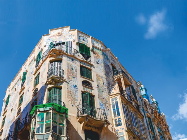 Palma de Mallorca: Guided Tour of the Old Town - German join-in tours and private choices
