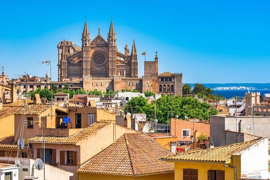 Palma de Mallorca : Must see Walking Tour With A Guide - Why Palma works so well on foot