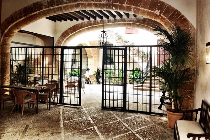 Palma de Mallorca Sightseeing Day Tour - North, east, and south departures