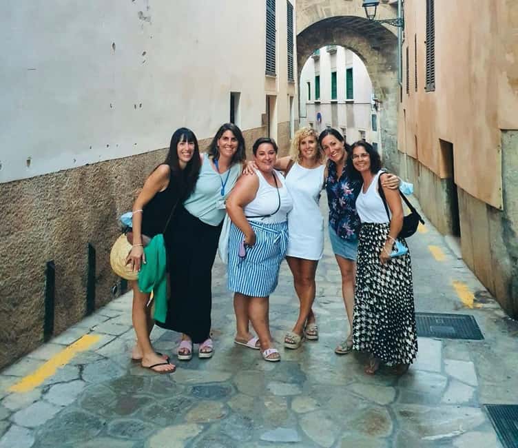 Palma de Mallorca: Small-Group Tour & Fast-Track Cathedral - Plaça Major and the first taste of Mallorca