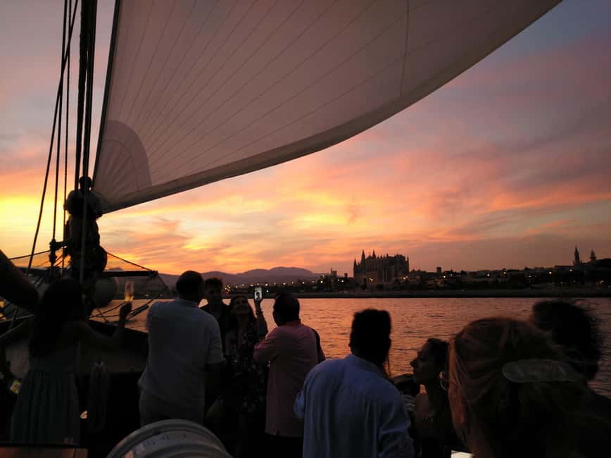 Palma de Mallorca: Wooden Sailboat; Food, Views & History - What the Food and Service Add to the Experience