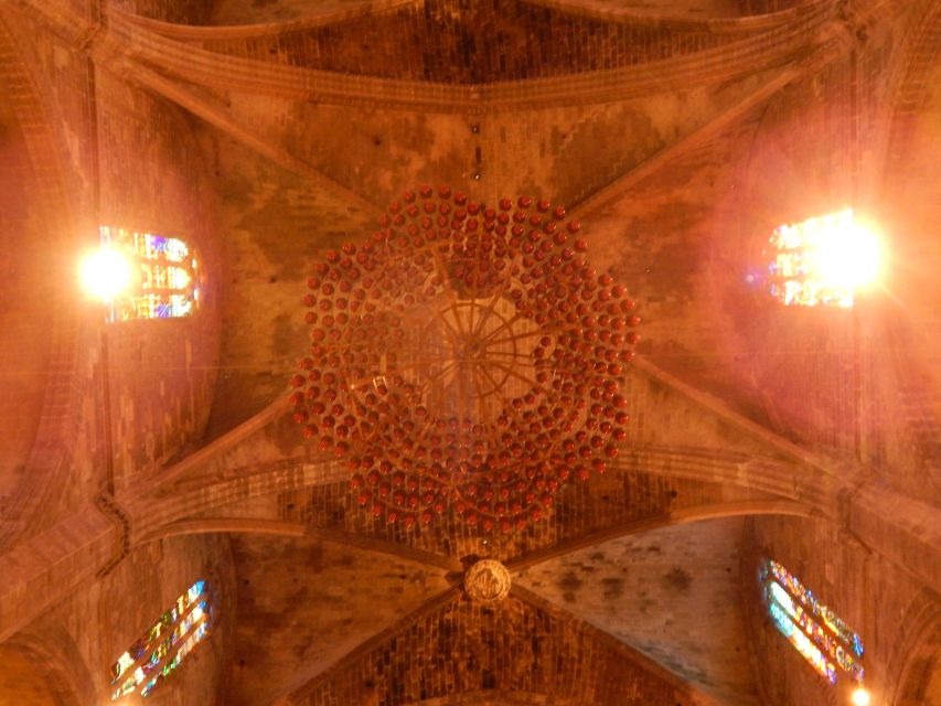 Palma: Old Town Walking Tour & Cathedral Skip-the-Line - Who will enjoy this Palma walk?