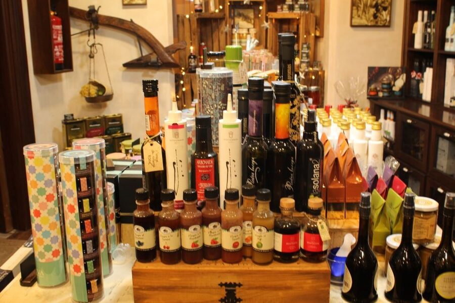 Palma Tour with Wine and Tapas Tasting - What $194 means in practical terms
