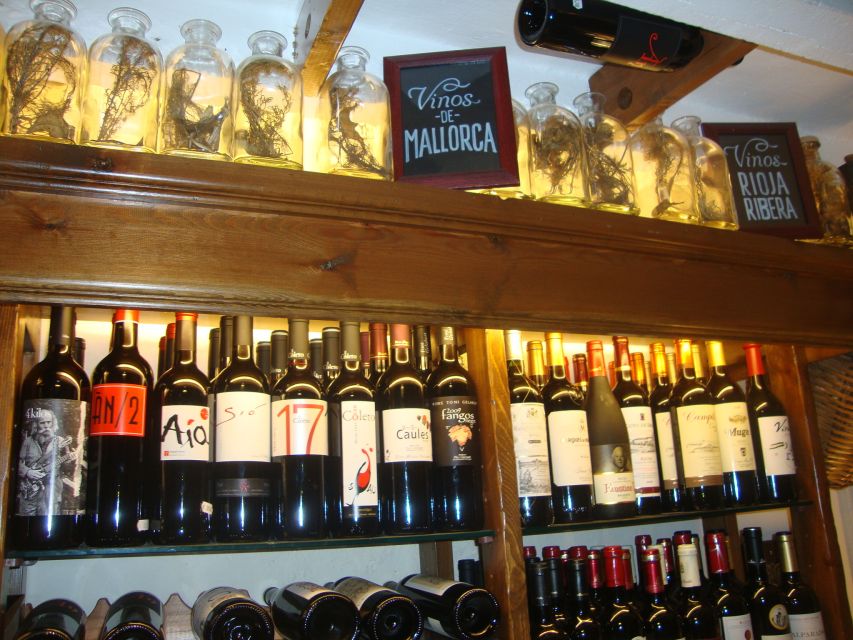 Palma Tour with Wine and Tapas Tasting - Starting at Plaça de la Reina