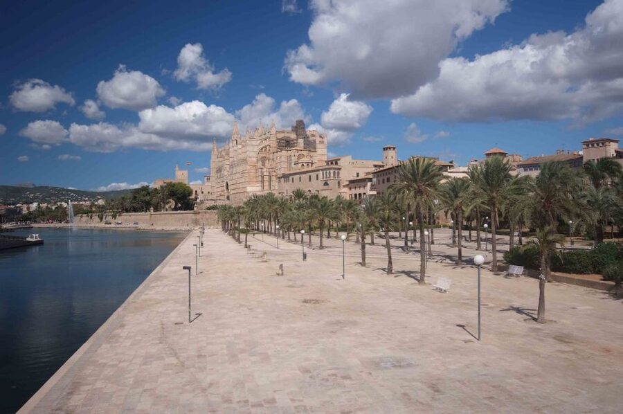 Palma: Walking Tour with Mediterranean Delicacies - Is $347 good value for up to four people?