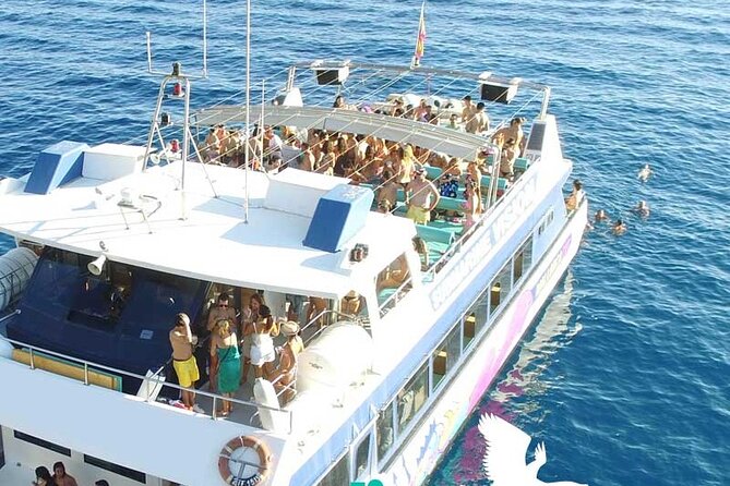 Paradise 4h Catamaran Tour of Mallorca and Puerto Andratx - Camp de Mar Makes a Second Water Stop