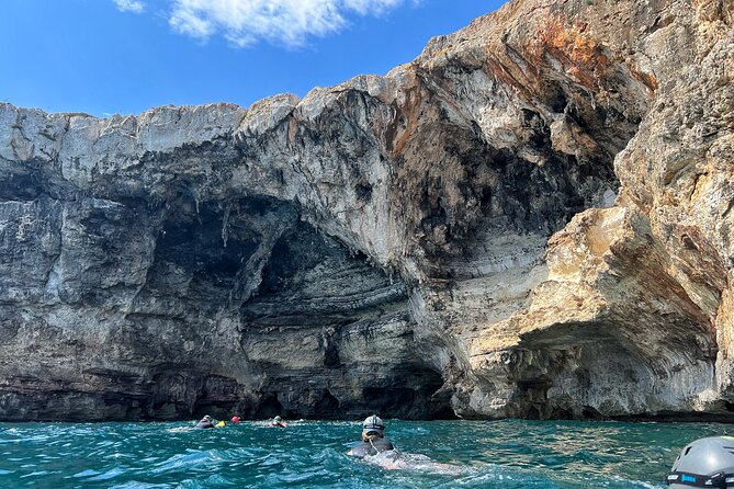 PREMIUM TOUR : Enjoy aquatic caves with caving guides - What the four-hour schedule really includes