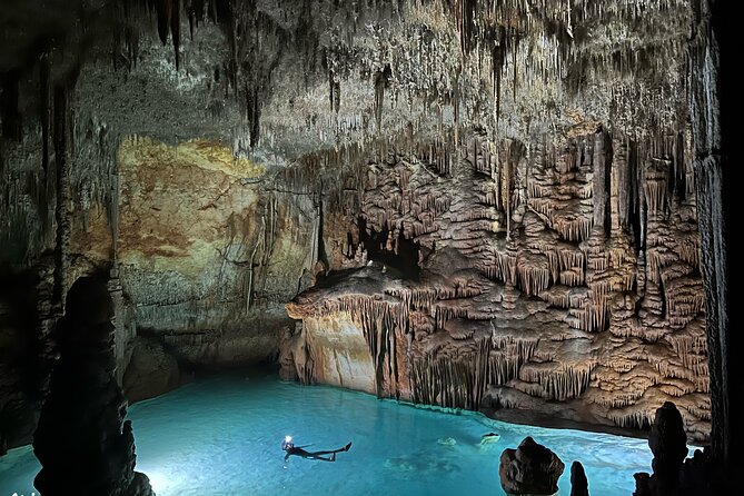 PREMIUM TOUR : Enjoy aquatic caves with caving guides - Is $101.20 a fair price?