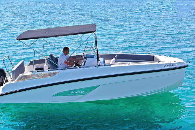 Private Boat Rental Abaris 23 from Alcudia - The value of $865.01 for a private group