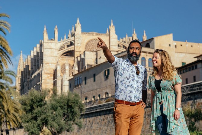 PRIVATE TOUR of Palma de Mallorca: Highlights & Hidden Gems - Starting at Plaça de Cort and the old olive tree