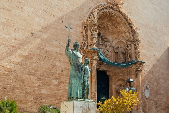PRIVATE TOUR of Palma de Mallorca: Highlights & Hidden Gems - Ca’n Oms and the value of a local snack