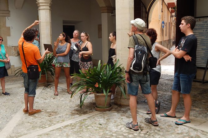 Private walking tour in Palma de Mallorca with local guides. - Mercat de S’Olivar for a local finish