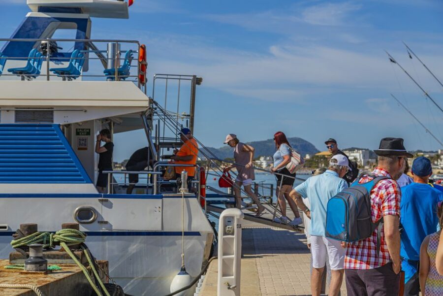 Puerto Pollença: Ferry to Formentor Beach - Who should book this Formentor trip?
