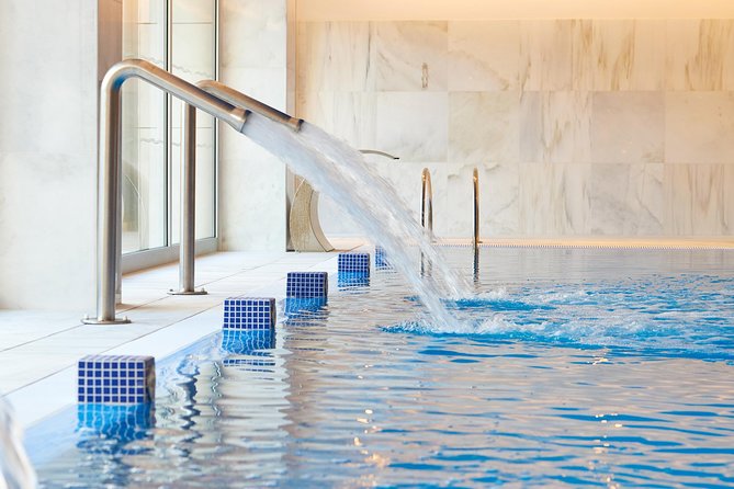 Relaxing back massage & day SPA - Sauna, steam room, and optional gym time