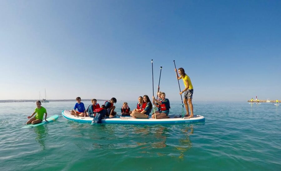 Rent a Giant Stand Up Paddle XXL for groups - Who will enjoy this most