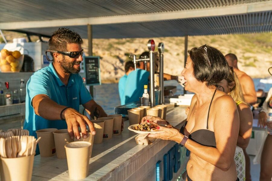S'Arenal: Sunset Catamaran Cruise with BBQ - Waiting for the sunset near Palma Bay