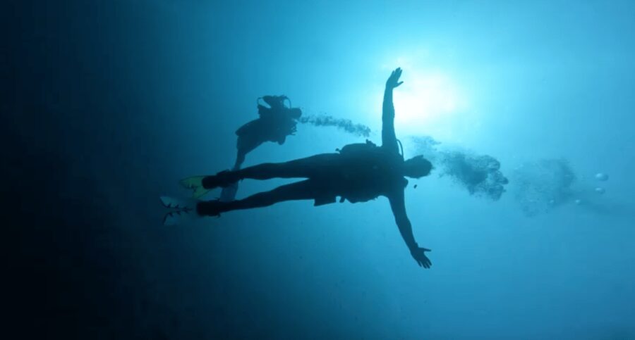 Scuba Diving - Dive for certified divers - Choosing the right underwater site around the islands