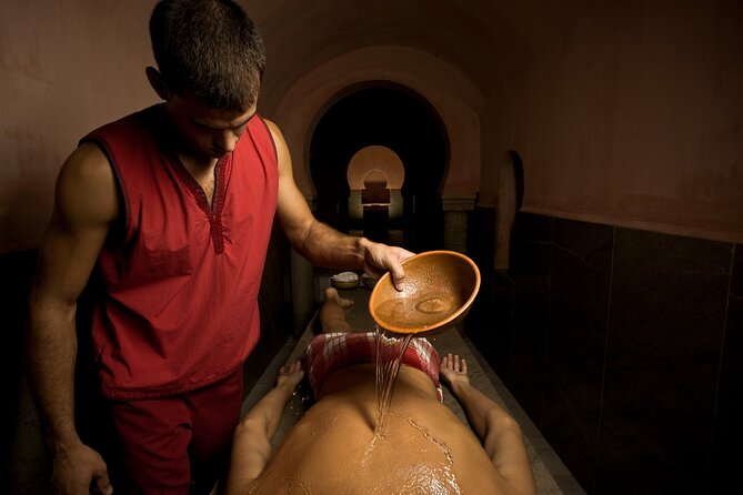 Small-Group Arab Bath Experience in Hammam Al Ándalus Palma - Silence, communication, and the setting