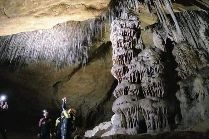 Small-Group Cova de Coloms Sea Caving Tour in Mallorca - The return hike and the end of the outing