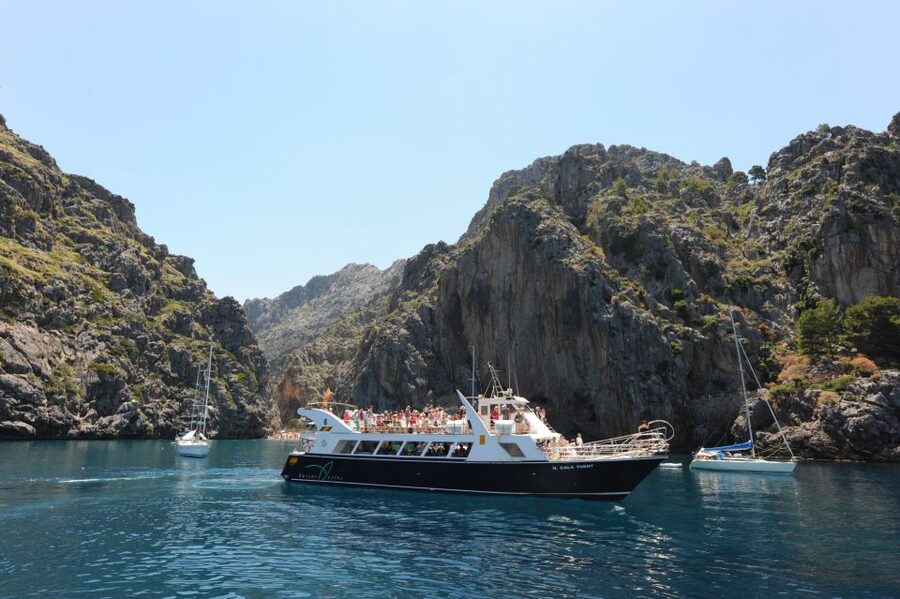Sóller: Boat Trip to Sa Calobra and Torrent de Pareis - The boat from Port of Sóller to Sa Calobra